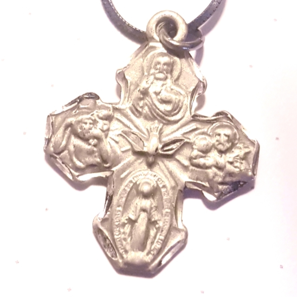 CROSS+Chain - Picture 3 of 15